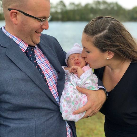 Meet your Posher, Caity - Picture 1 of 1